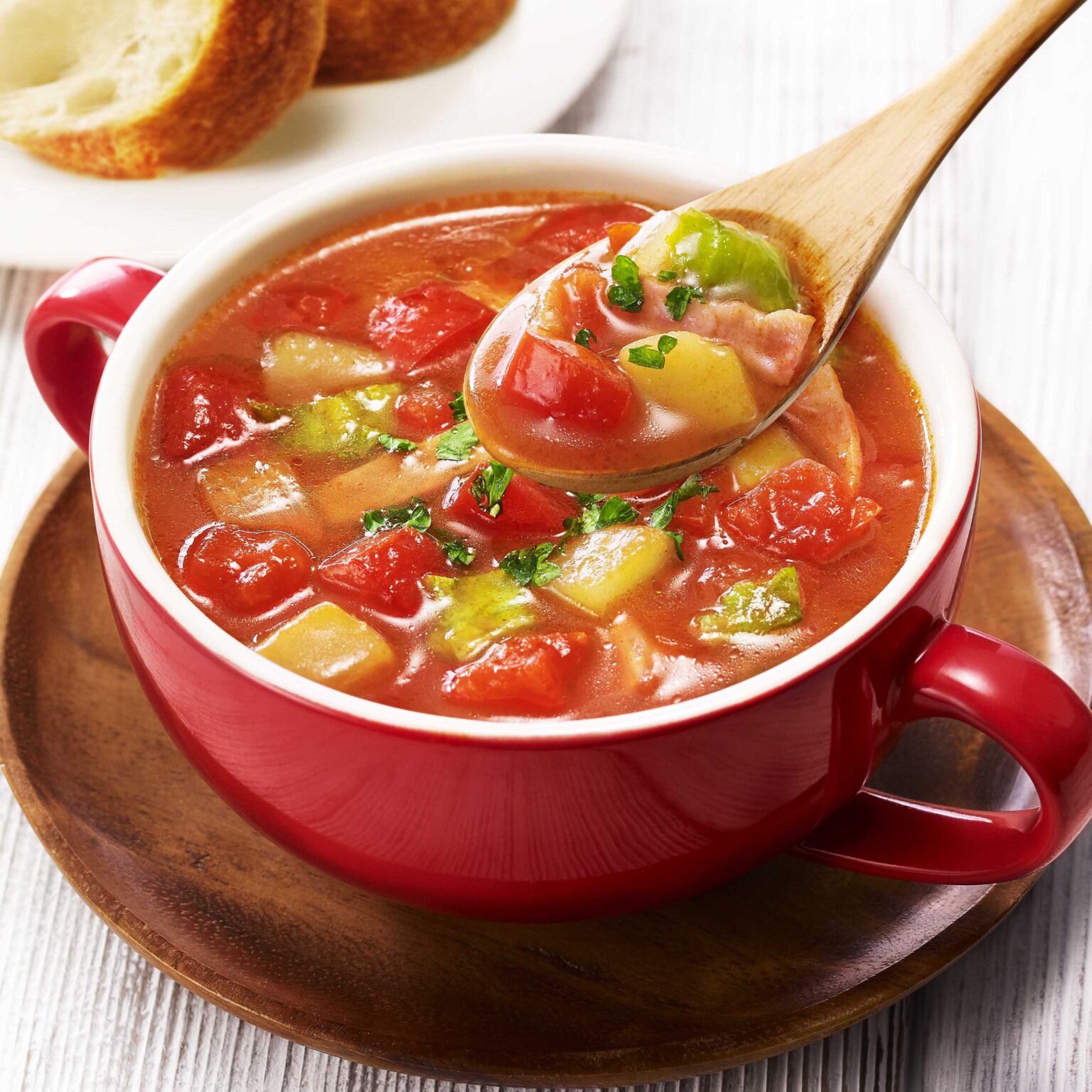 ボリュームたっぷりミネストローネスープのレシピ